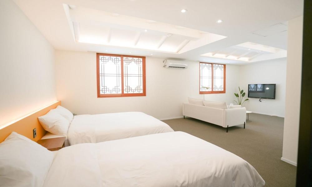 Hotelarrive Jeonju Sihwayeonpung Zewnętrze zdjęcie